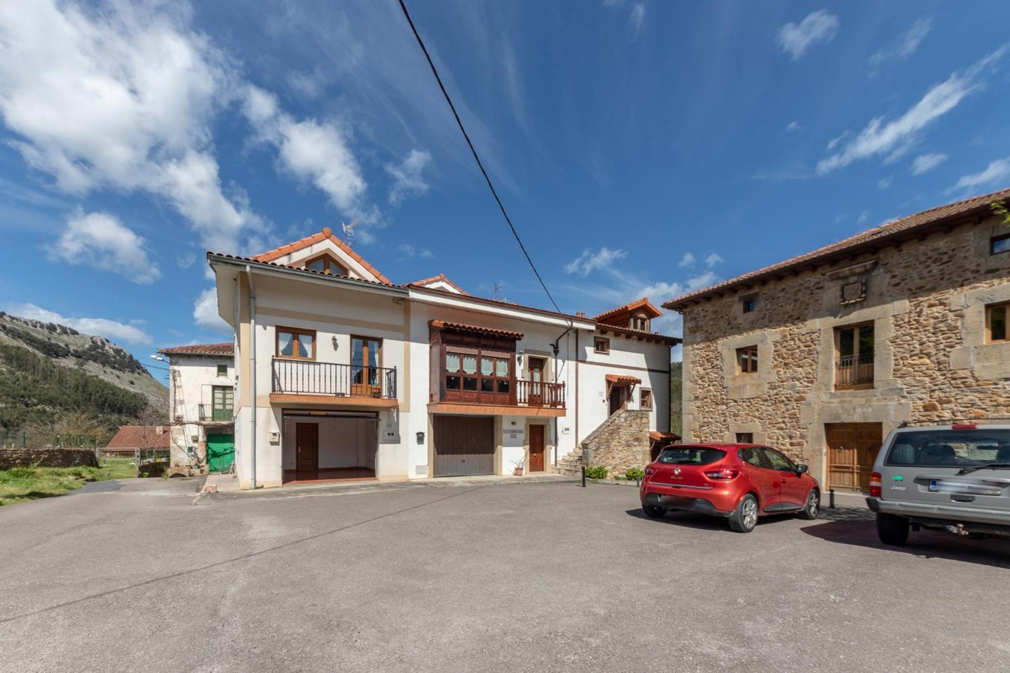43A Nature With Parking By Aston Rentals Otañes エクステリア 写真