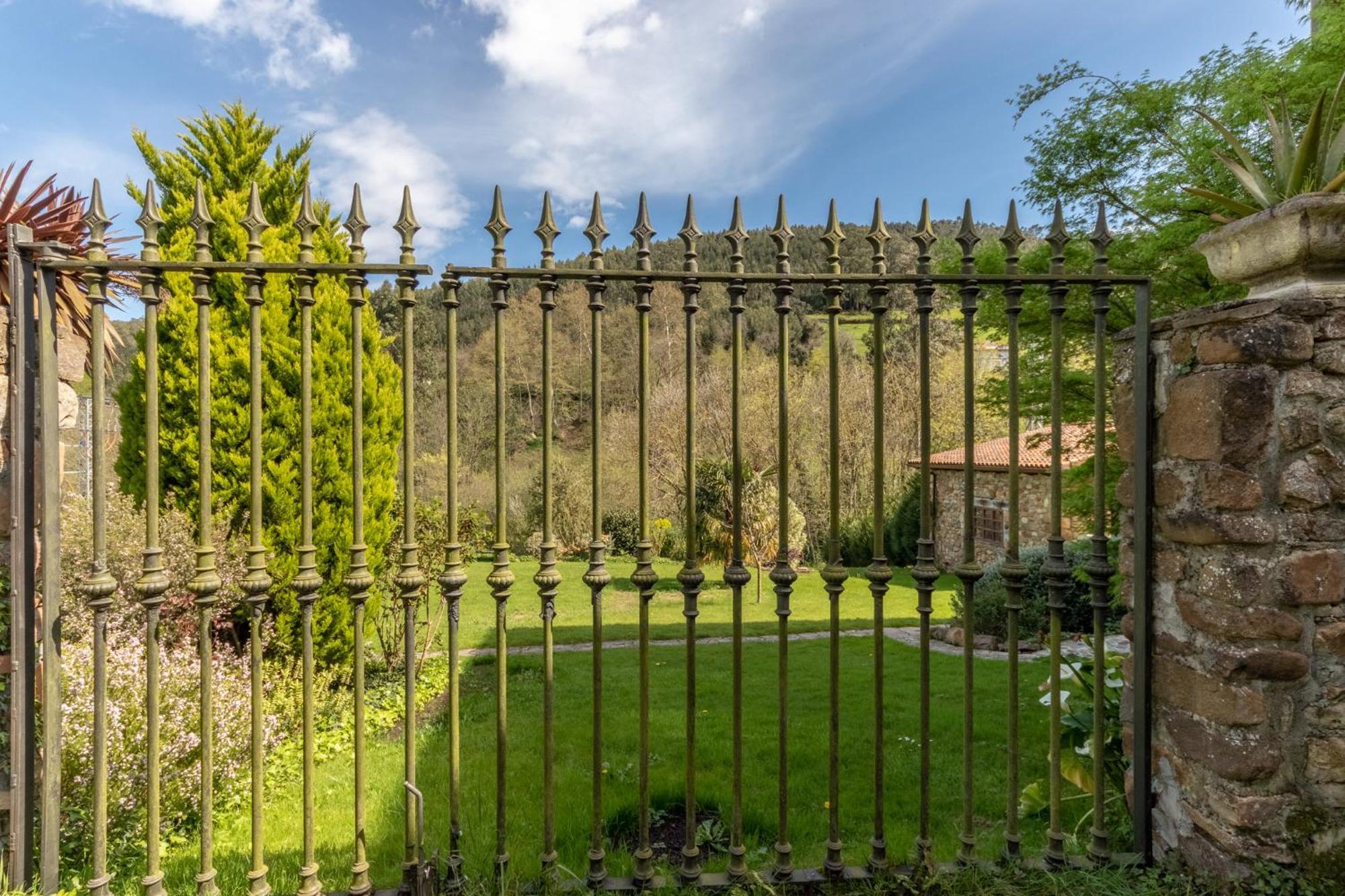 43A Nature With Parking By Aston Rentals Otañes エクステリア 写真